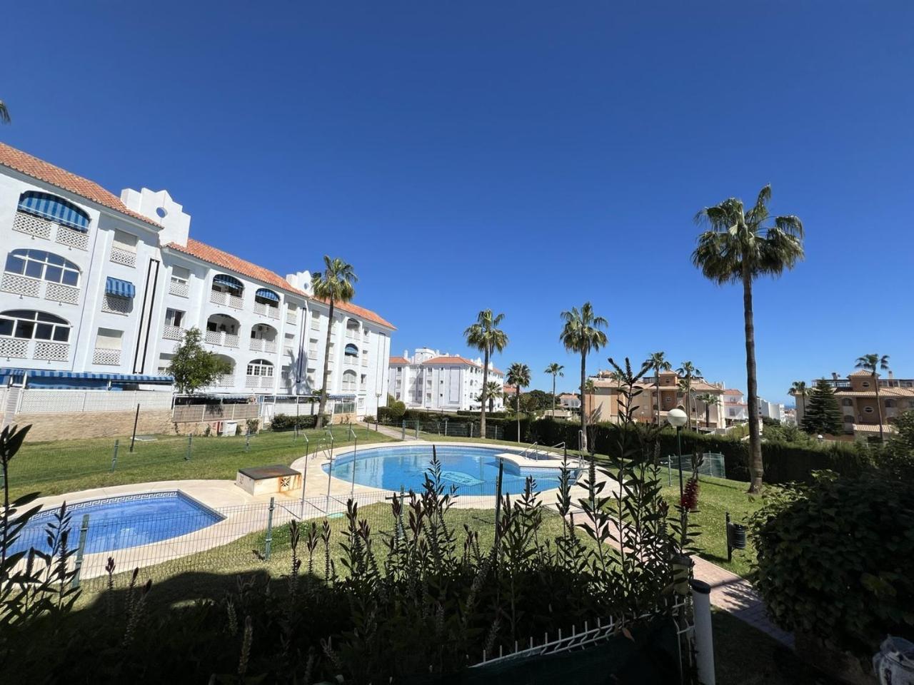 Torremolinos Habitaciones Privada En Apartamentos Compartidos Luaran gambar