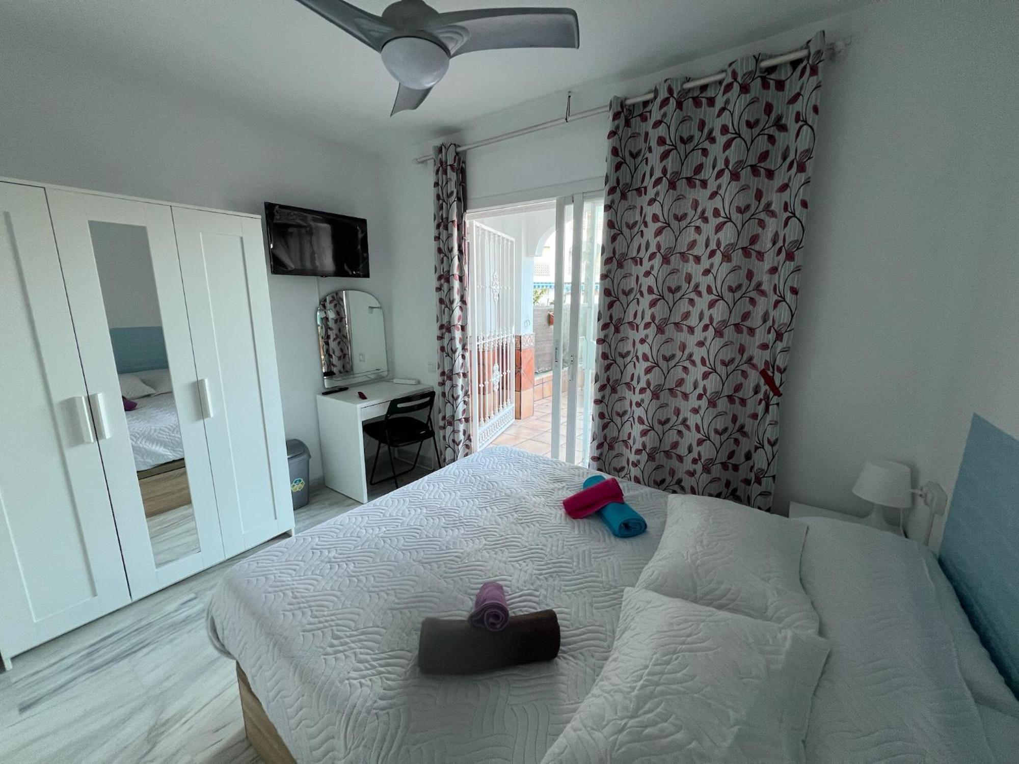 Torremolinos Habitaciones Privada En Apartamentos Compartidos Bilik gambar